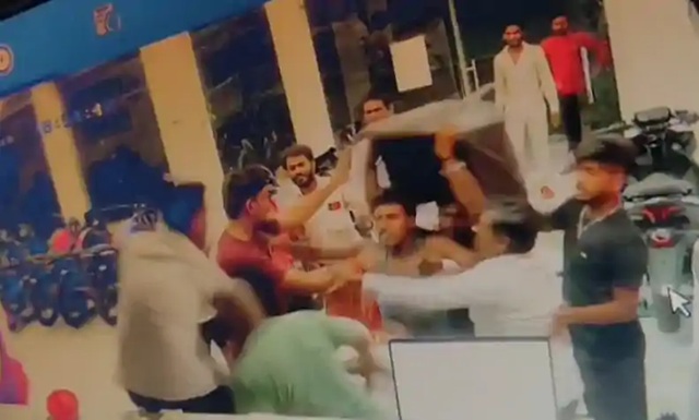 Patna Crime News: Attack on TVS showroom in Patna's Gaurichak; owner and staff assaulted; incident captured on CCTV