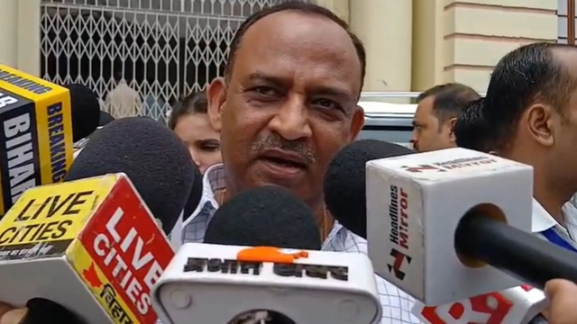 Bihar Monsoon Session: Political row intensifies in the Assembly over the saffron painting of school buildings; RJD targets the government