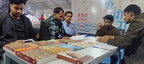 A unique confluence of literature and culture in Prayagraj Maha Kumbh 2025, NBT sets up a reading lounge