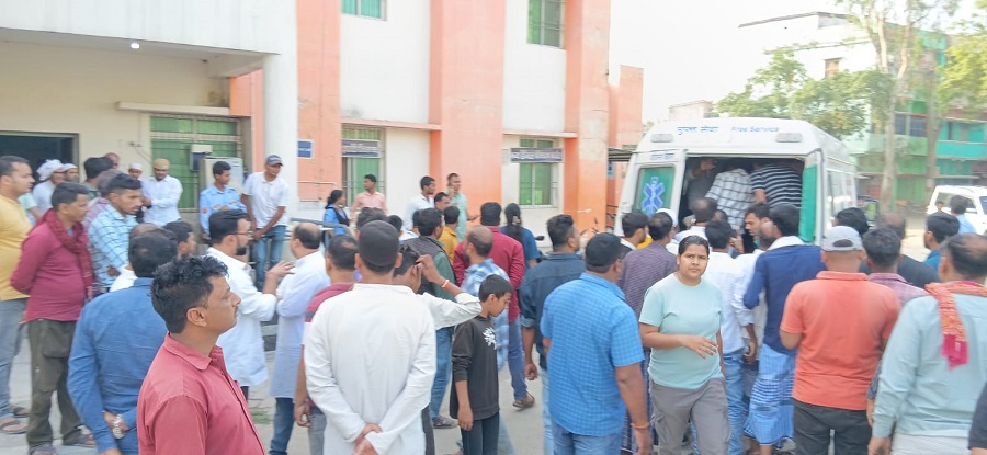 Husband of Village Head Attacked with Knife While Attempting to Resolve Dispute