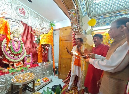 A recitation of the Sundarkand was held at Shaktidham on Hanuman Jayanti, and an offering of 1.25 maunds of laddus was presented as *prasad*.