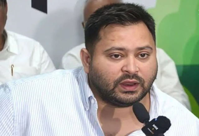 Bankipur By-Election: Tejashwi Yadav’s show of strength in the Bankipur by-election; held a roadshow in support of RJD candidate Rekha Gupta.