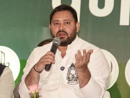 Patna: Tejashwi Yadav makes a major announcement ahead of the elections - women will receive Rs 30,000 on Makar Sankranti under the 'Maa-Behan Maan Yojana'!