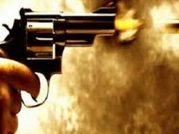 Bhojpur: Firing during voting, a woman was shot in the thigh; two youths opened fire following a dispute.