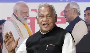 Threatening to leave the NDA if he doesn't get a Rajya Sabha seat, Manjhi's statement draws sharp criticism from Congress.