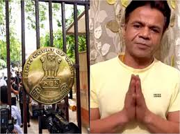 New Delhi: Rajpal Yadav surrenders in a ₹9 crore cheque bounce case; several prominent figures come forward to help.