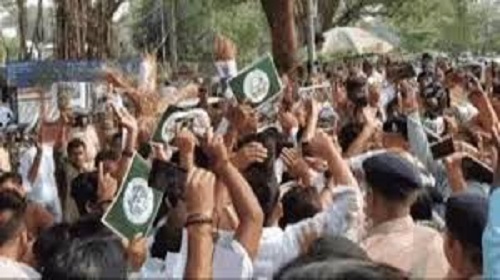RJD Youth Wing Stages Protest Over NEET Paper Leak Scandal; Effigies of Modi and Dharmendra Pradhan Burnt