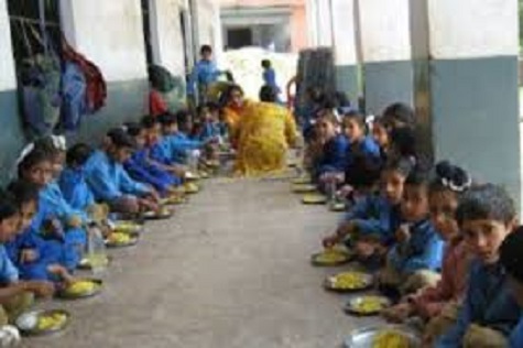 Over 50 Children Fall Ill After Eating Mid-Day Meal in Nalanda; Panic Grips School