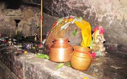 Among the Panch Kedars, the Shri Kalpeshwar Mahadev Temple holds a special significance, as it is the place where Lord Shiva's matted locks are worshipped.