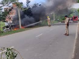 Nalanda: Innocent dies after being hit by Scorpio, angry villagers burn vehicle, block road
