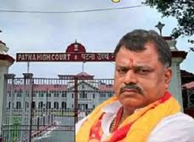 Big news from Patna flood: Police intensifies raid to arrest Lallu Mukhiya who is absconding in murder case, speculation of surrender