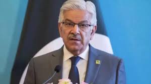 Pak Defence Minister's provocative statement: "India has never been united since Aurangzeb, threat of war is real"