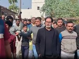Patna: Politics intensifies over the death of a NEET student at Shambhu Hostel; PK meets with the SSP, and RJD demands a CBI inquiry.