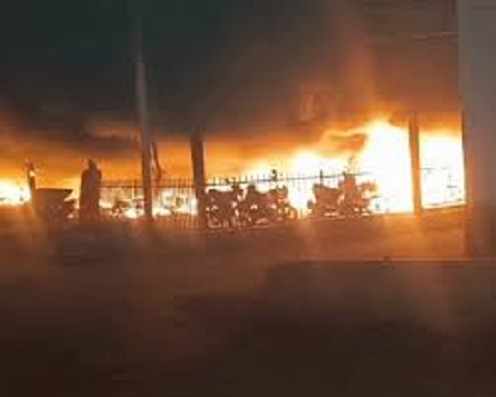 Massive fire in bike parking of Varanasi Cantt railway station, more than 200 vehicles burnt to ashes