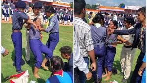 Chaos during Independence Day celebrations: Several girl students fainted during parade, admitted to hospital