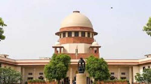 Supreme Court reprimanded AAP government, said- We are not satisfied with the efforts of the government, why did you not stop the entry of trucks