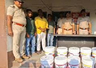 Major Police Action in Motihari: 200 Liters of Spirit Seized; Illegal Liquor Network Tightens