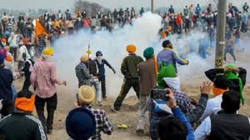 There was another fierce clash between farmers and police in Punjab; situation is tense